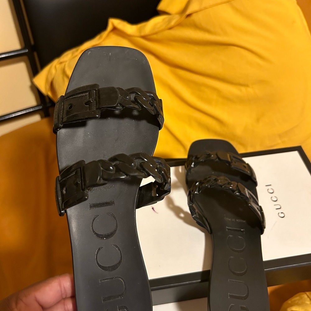 Gucci Sandals - Picture 2 of 5